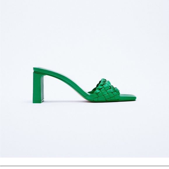Zara Green Slip on Sandals (Bottega looking) - Picture 1 of 4